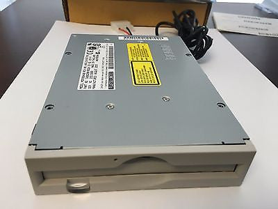 Fujitsu 640mb USB Dicom Reader 3.5 inch Optical Drive with Cables Easy to Use! - Micro Technologies (yourdrives.com)