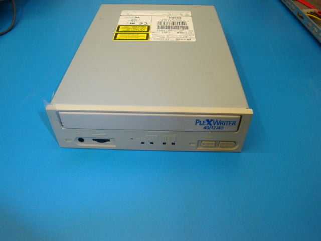 Plextor PX-W4012TS 40/12/40S CD-RW Drive 5.25'' HH SCSI TLA0105 - Micro Technologies (yourdrives.com)