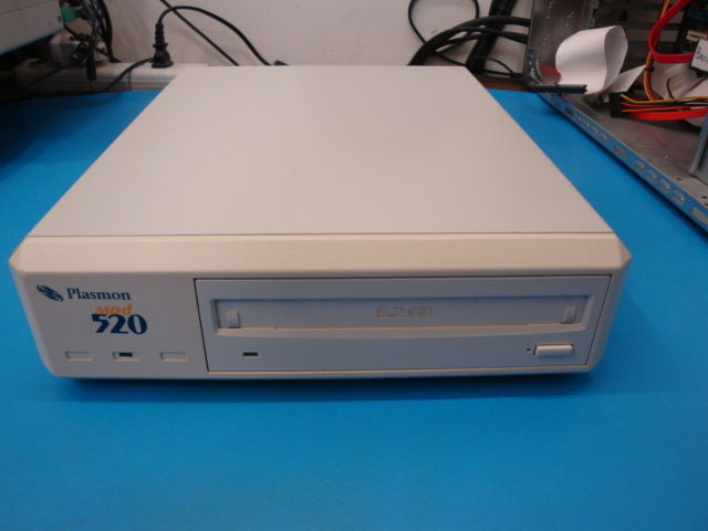 Plasmon MOD910E External SCSI MO Drive 9.1GB MOD910 - Micro Technologies (yourdrives.com)