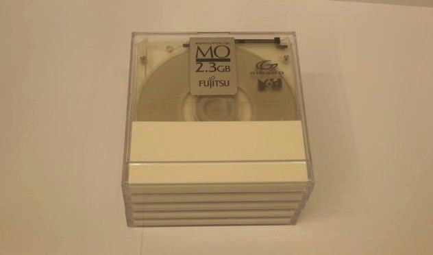 Fujitsu 2.3GB MO Media CA90002-C031 5-Pack Rewritable 3.5" - Micro Technologies (yourdrives.com)