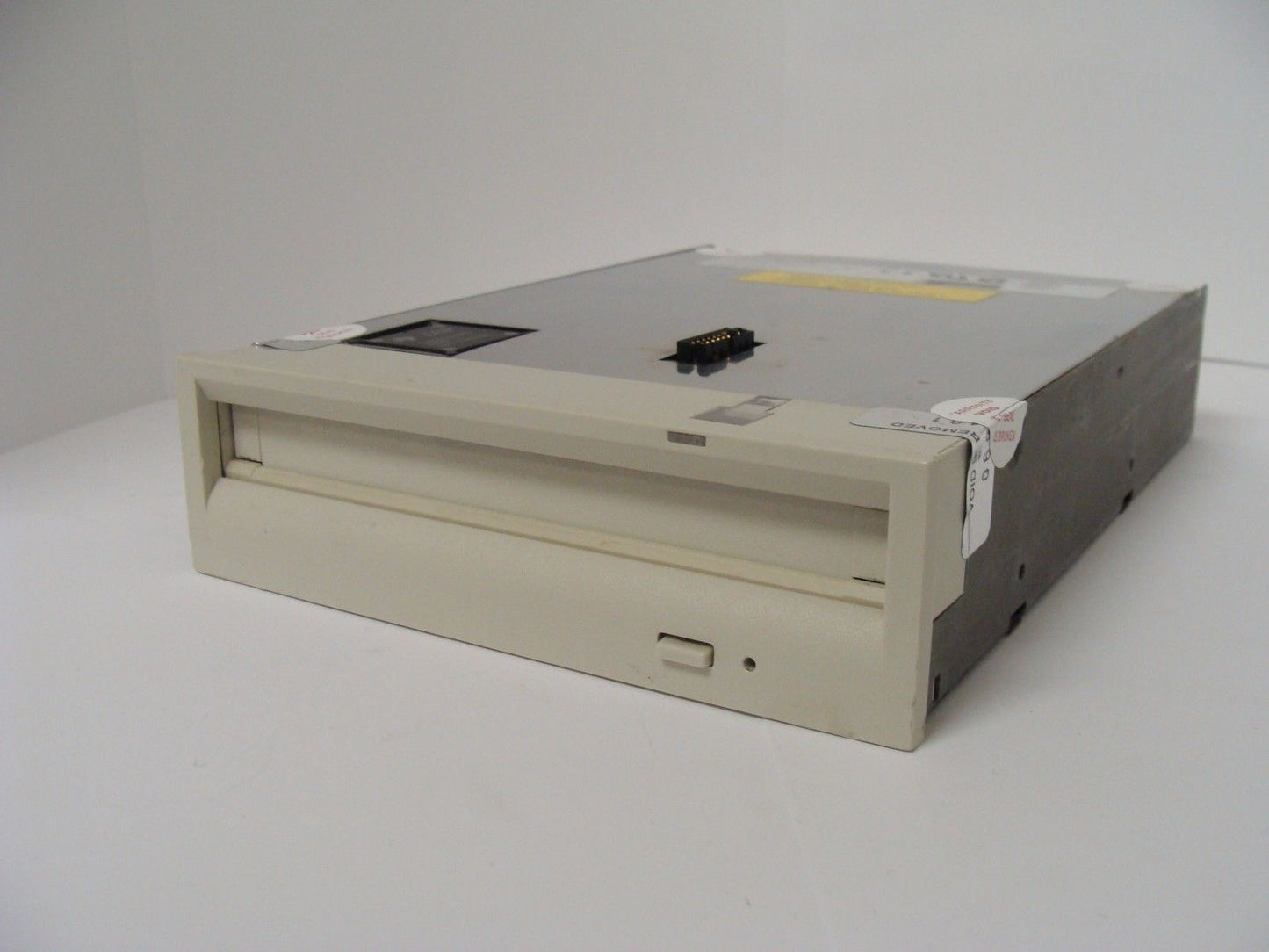 Plasmon DD53 Direct Overwrite Optical Drive SCSI 2.6gb DW260 - Micro Technologies (yourdrives.com)