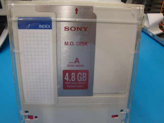 USED Sony MO Media EDM-4800B  Qty 6 Pieces 4.8GB RW  in Clamshell Case EDM-4800C - Micro Technologies (yourdrives.com)