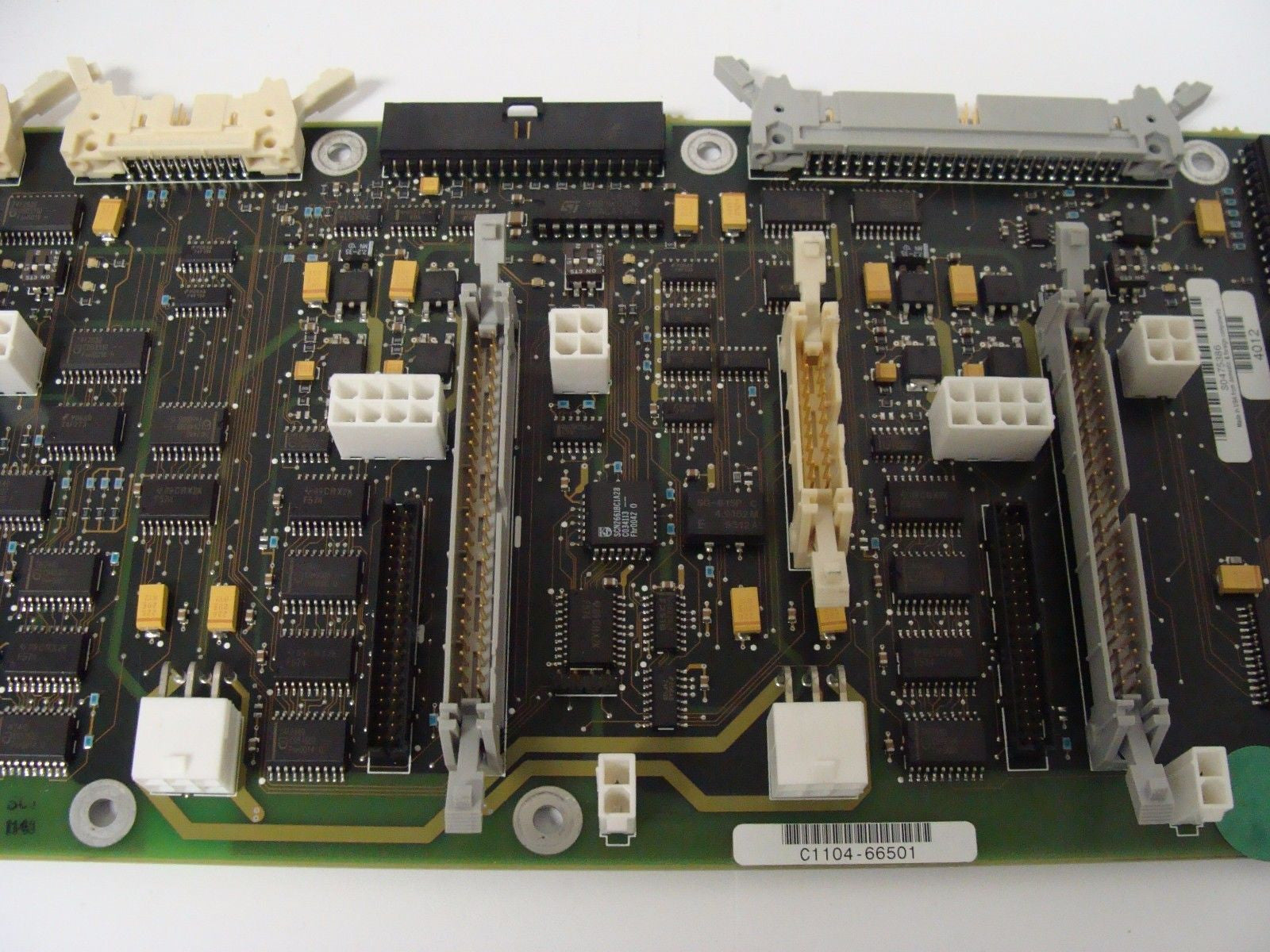 HP C1110-60004 2200MX Optical Library upper interposer board - Good Condition! - Micro Technologies (yourdrives.com)