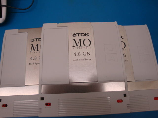 Qty 25 Pieces USED TDK MO-R4800 4.8Gb Rewritable Media  EDM-4800B EDM-4800C - Micro Technologies (yourdrives.com)
