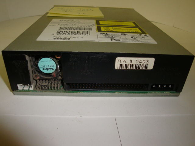 Plextor PX-R820Ti 8/20 CD-R Drive 5.25'' HH SCSI TLA0403 - Micro Technologies (yourdrives.com)