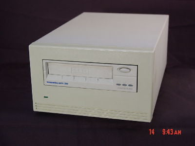 Tandberg SLR60 60GB External SCSI Tape Drive - Micro Technologies (yourdrives.com)
